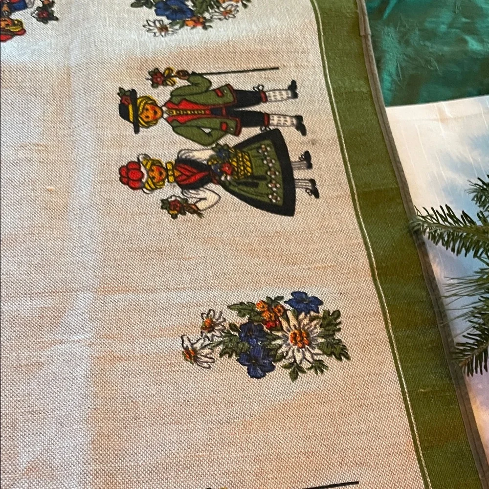 nagel charming tablecloth